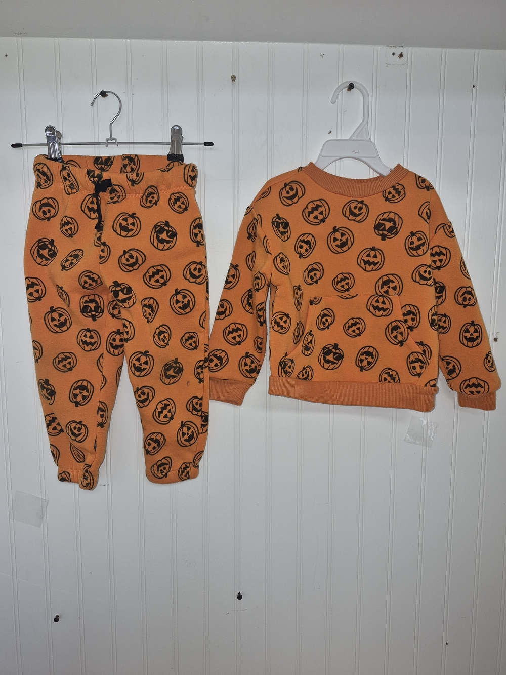 3000-  Kids Orange Pumpkin Print Pajama Set